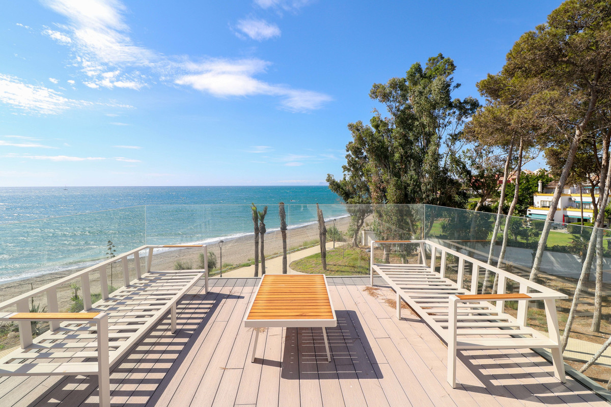 3 Bedroom Villa for Sale in Estepona — view 11