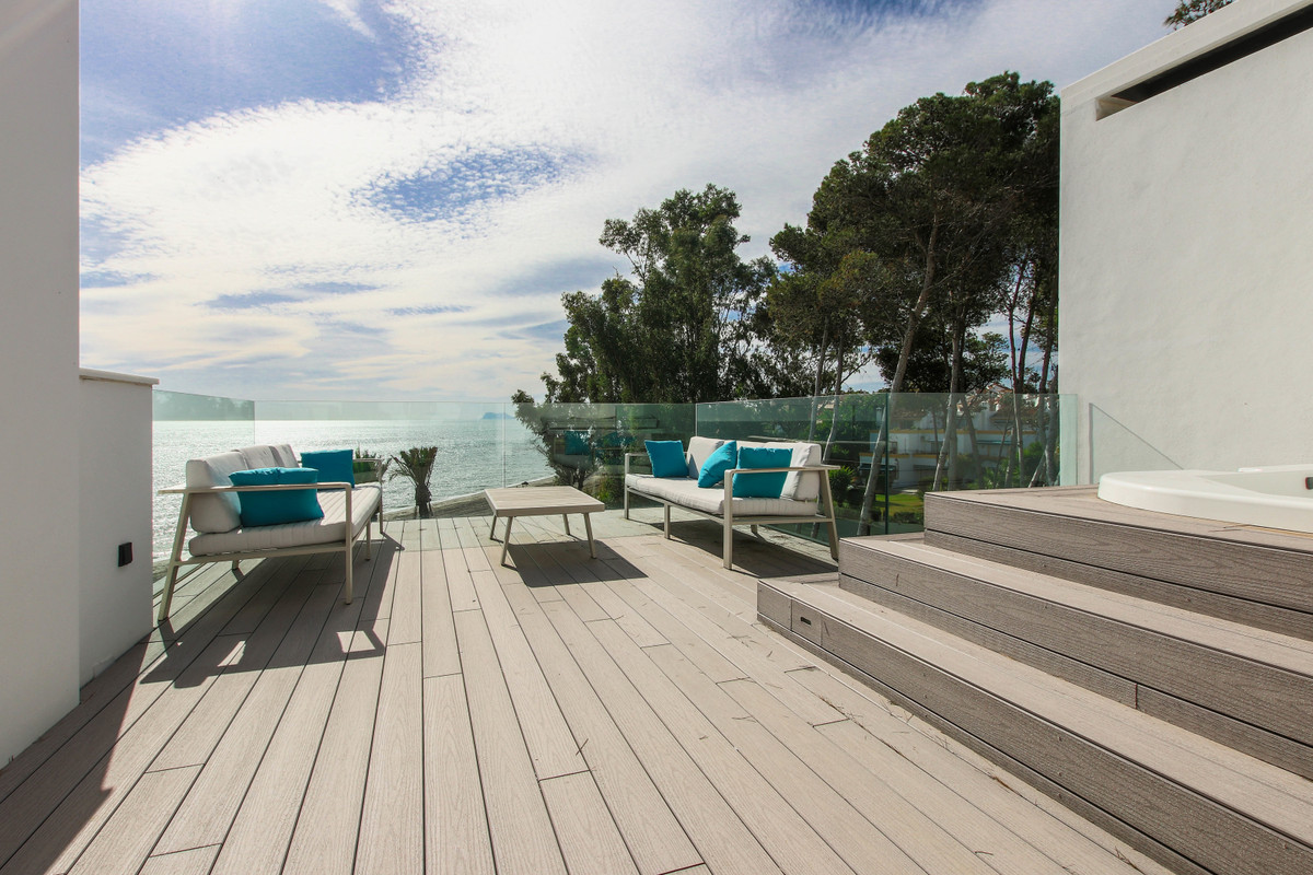 3 Bedroom Villa for Sale in Estepona — view 19