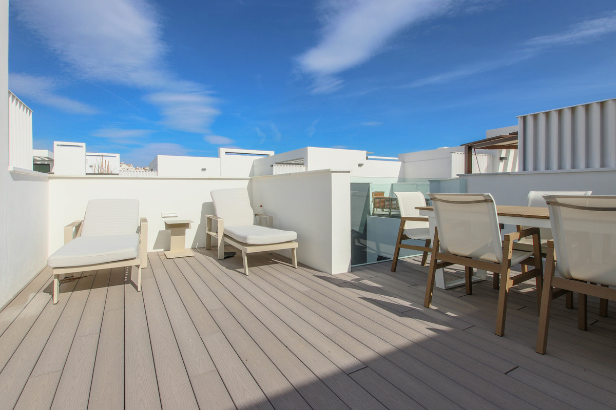 3 Bedroom Villa for Sale in Estepona — view 20