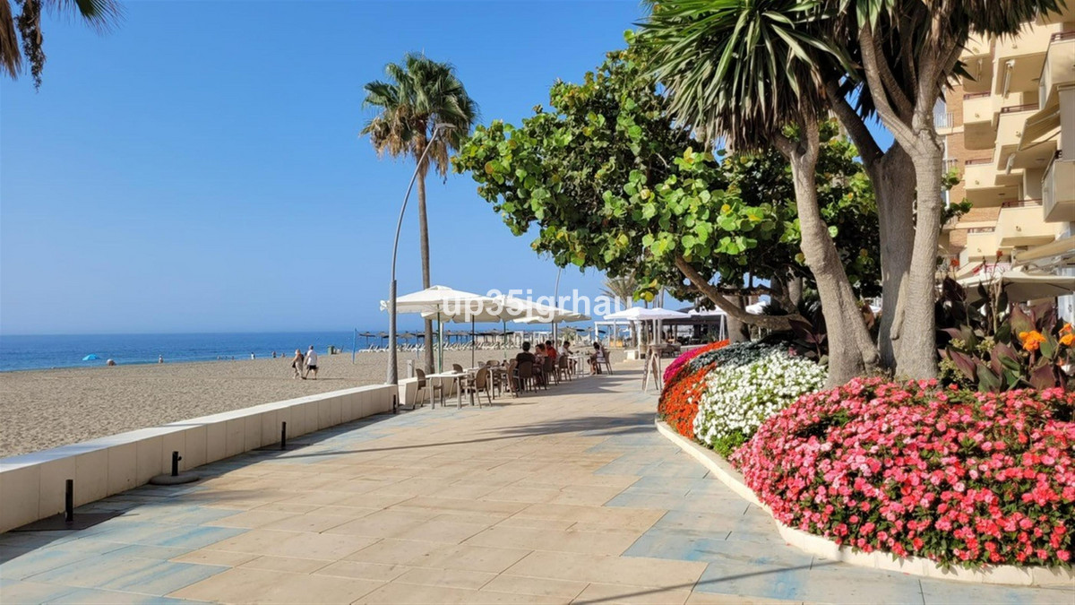 1 Bedroom Apartment for Sale in Estepona — view 18