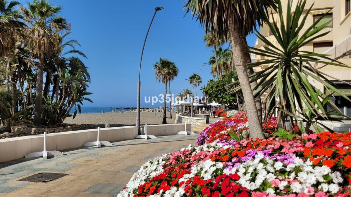1 Bedroom Apartment for Sale in Estepona — view 19