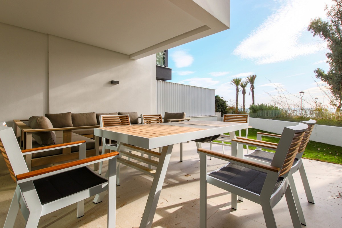 3 Bedroom Villa for Sale in Estepona