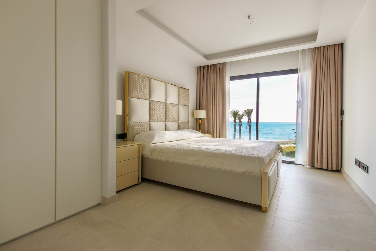 3 Bedroom Villa for Sale in Estepona — view 13