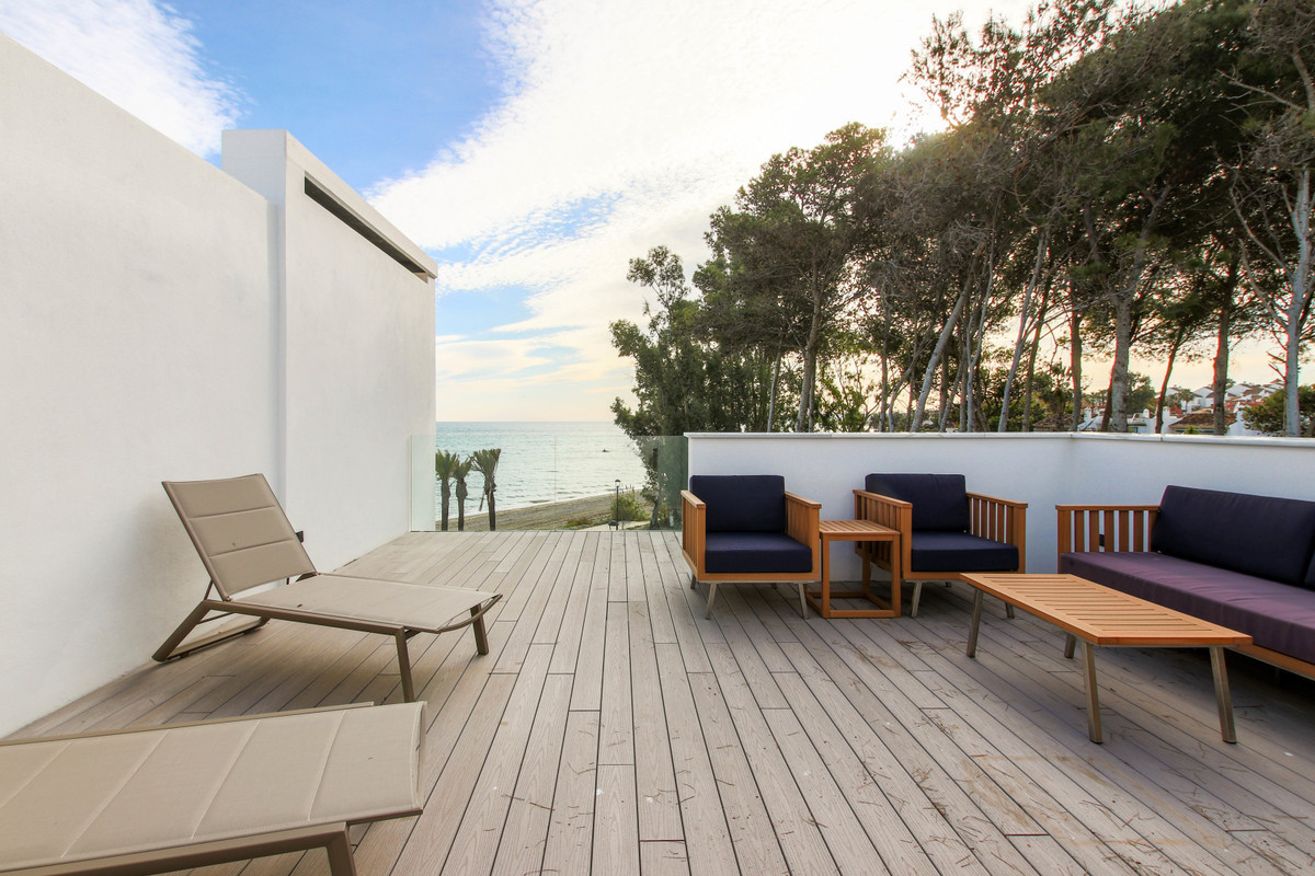 3 Bedroom Villa for Sale in Estepona — view 19