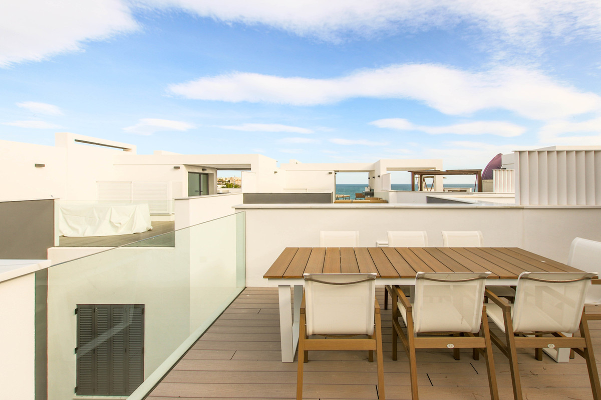 3 Bedroom Villa for Sale in Estepona — 7