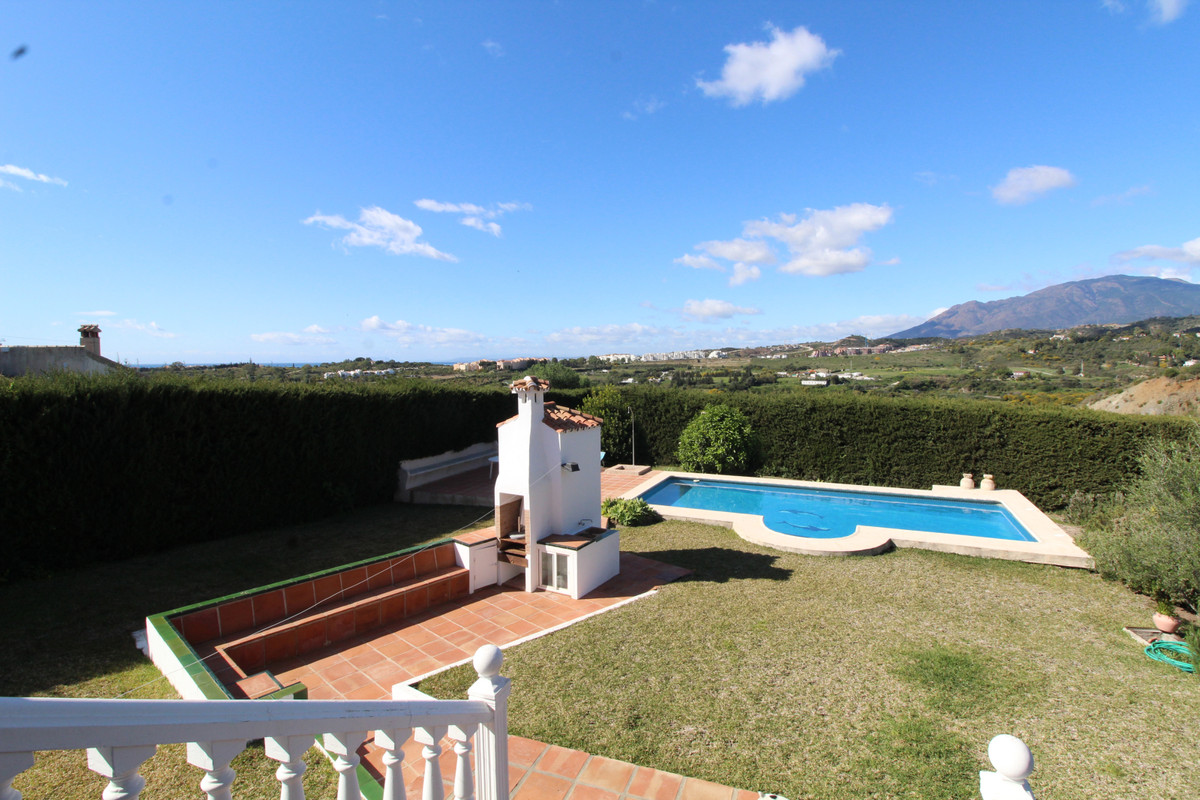 Plot for Sale in Benahavís — view 14