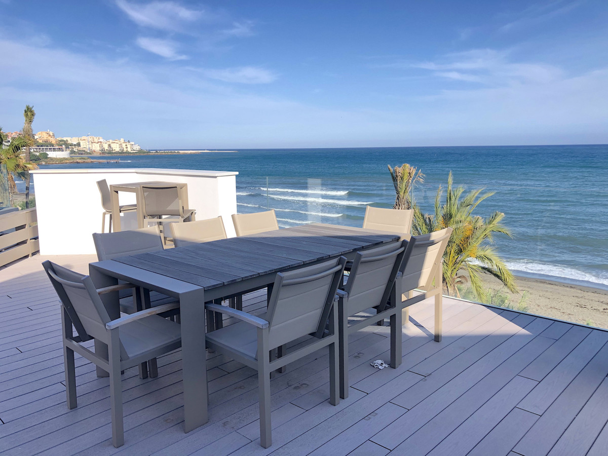 3 Bedroom Villa for Sale in Estepona — view 12