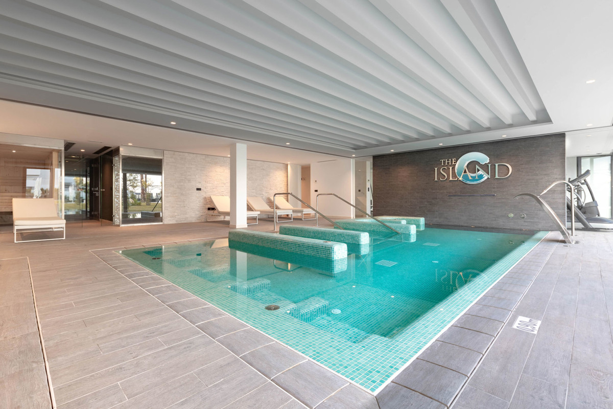 3 Bedroom Villa for Sale in Estepona — view 16