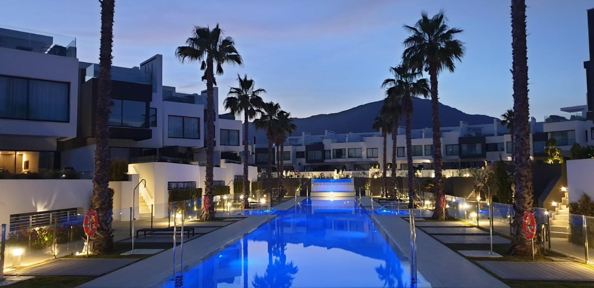 3 Bedroom Villa for Sale in Estepona — view 19
