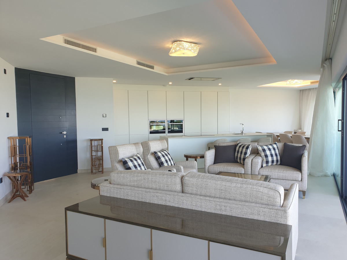 3 Bedroom Villa for Sale in Estepona — view 10