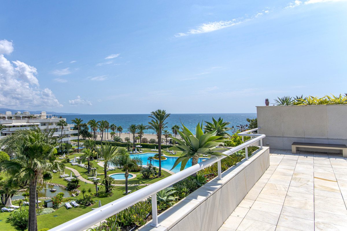 3 Bedroom Apartment for Sale in Puerto Banús