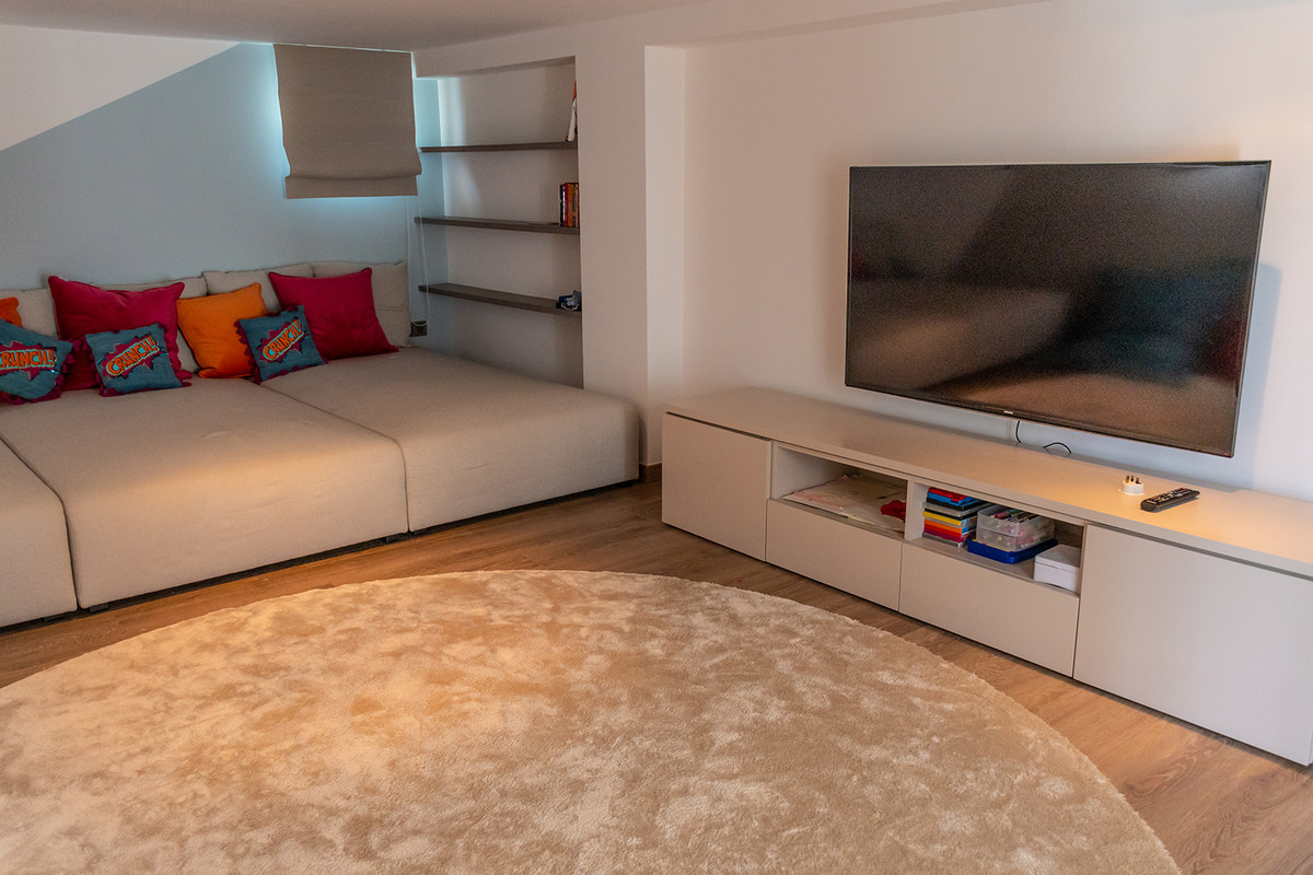 5 Bedroom Villa for Sale in Guadalmina Alta — view 18