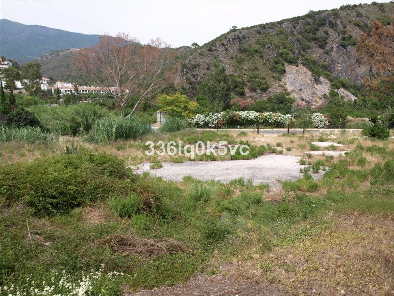Plot for Sale in Benahavís — 4