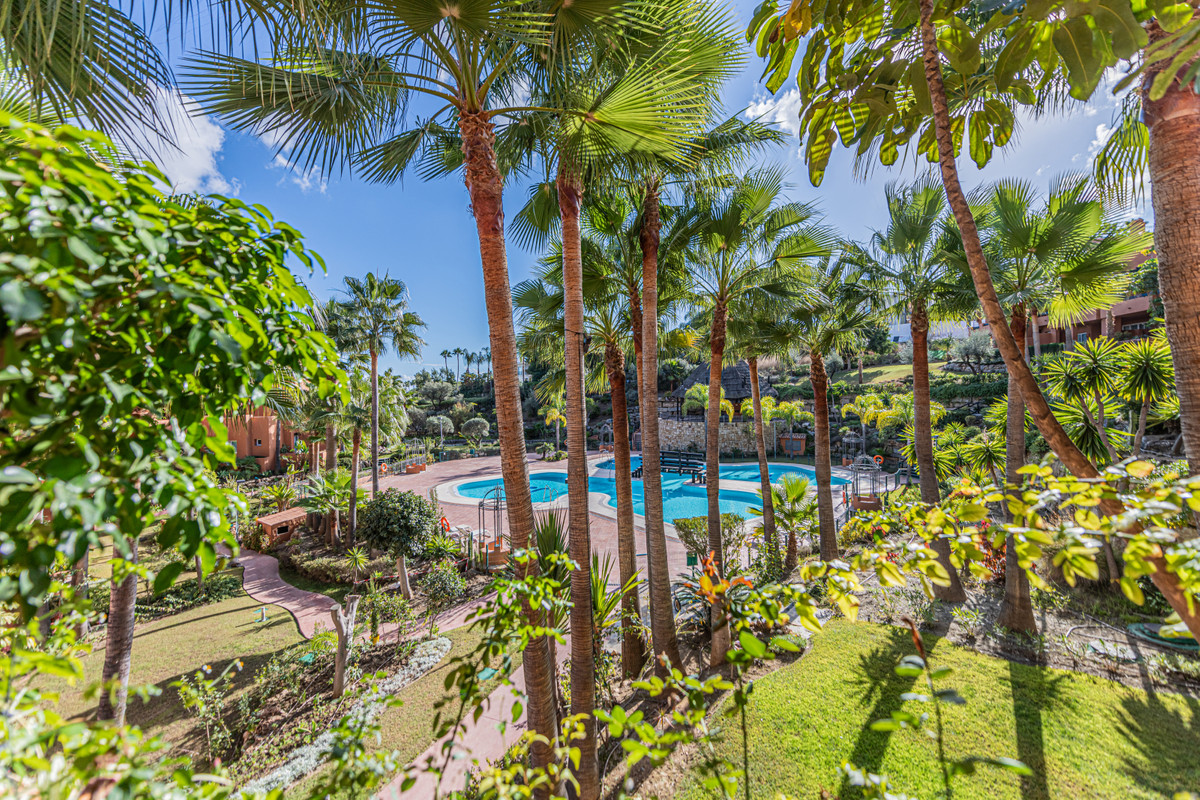 3 Bedroom Apartment for Sale in Nueva Andalucía — view 18