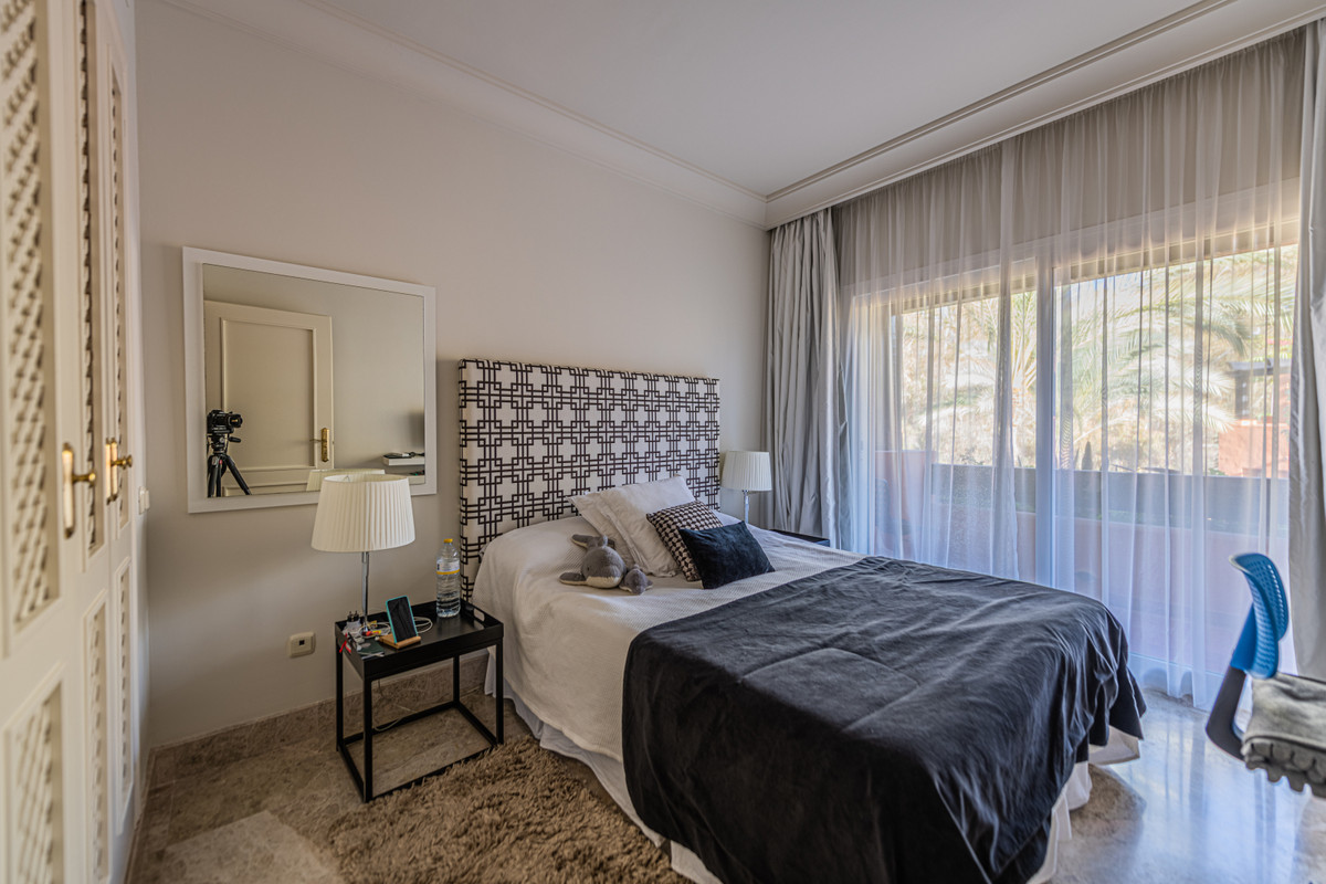 3 Bedroom Apartment for Sale in Nueva Andalucía — 7