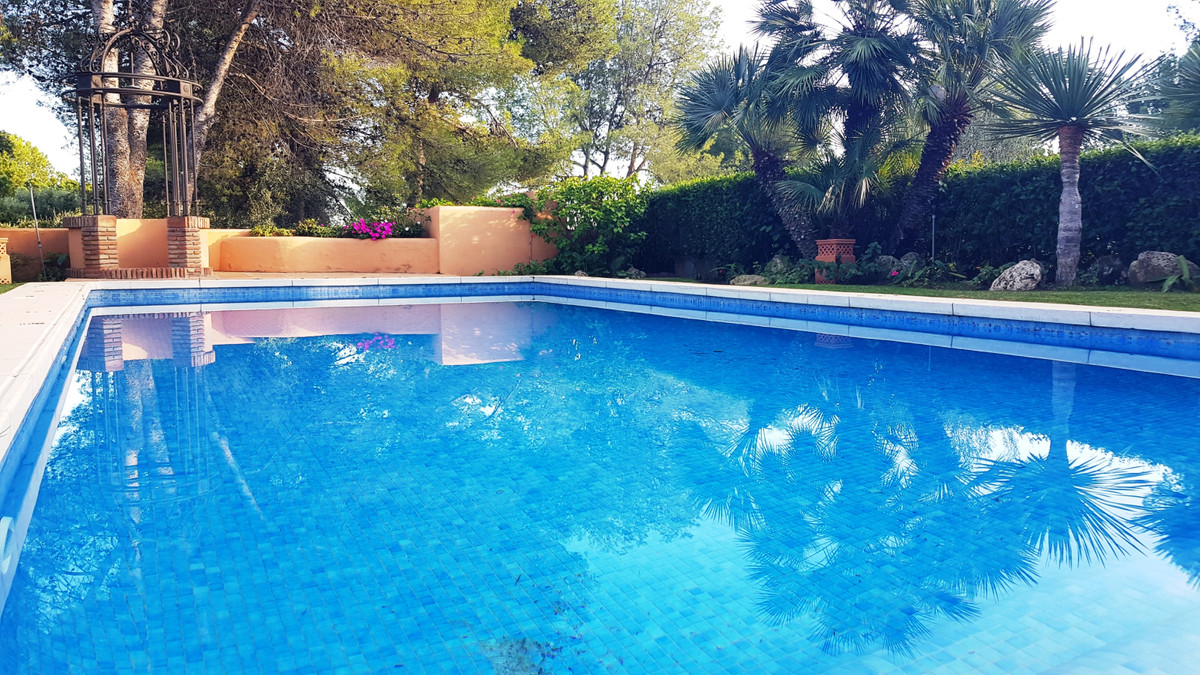 4 Bedroom Villa for Sale in Sierra Blanca — view 12