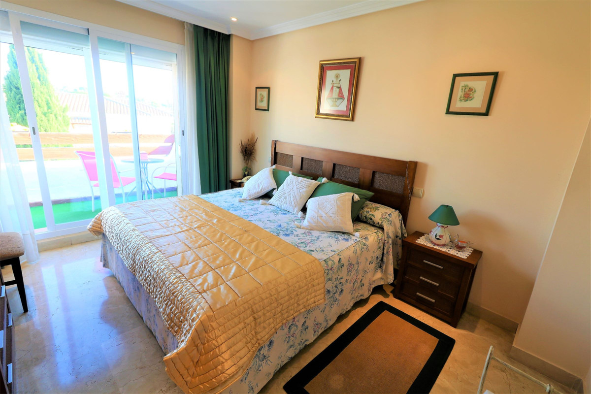 3 Bedroom Villa for Sale in Estepona — view 15