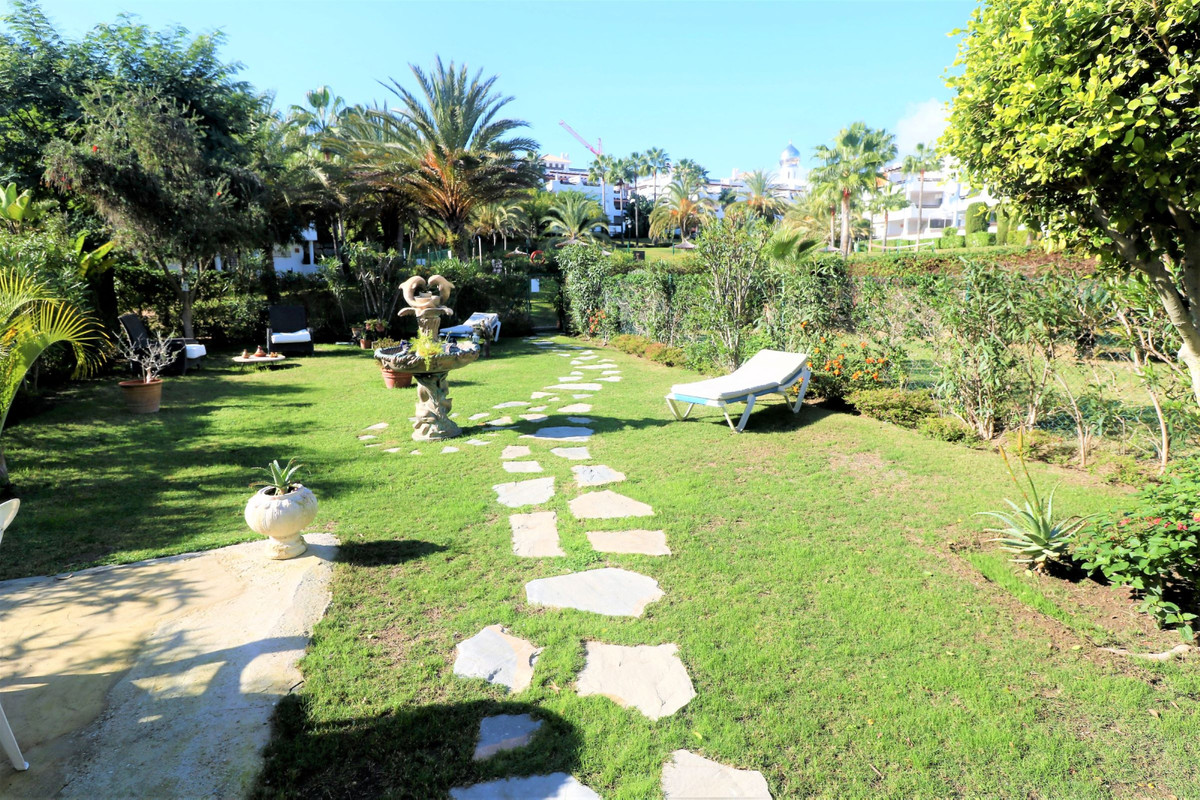 3 Bedroom Villa for Sale in Estepona — 3
