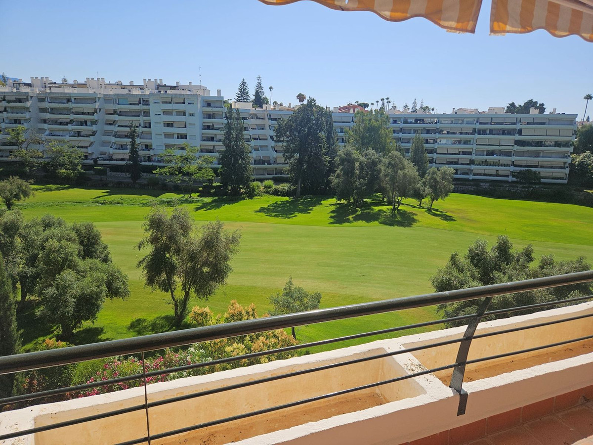 3 Bedroom Apartment for Sale in Guadalmina Alta — 9
