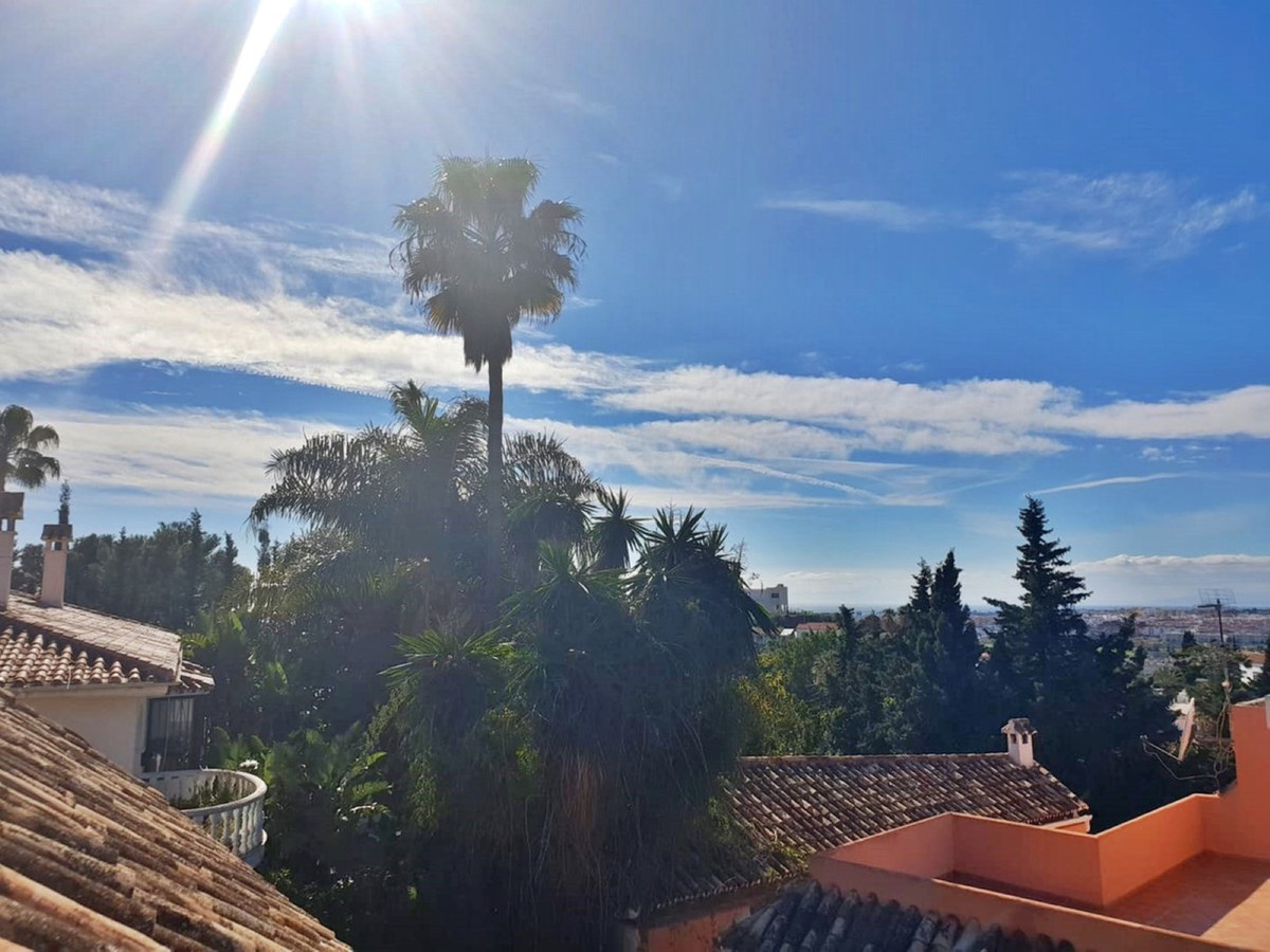 5 Bedroom Villa for Sale in Nueva Andalucía — 6