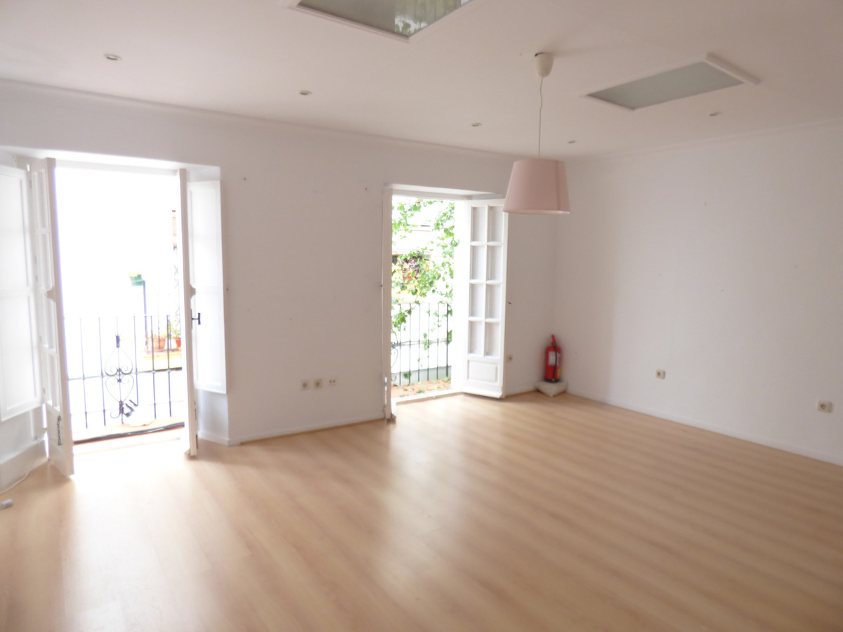 2 Bedroom Villa for Sale in Marbella — 3