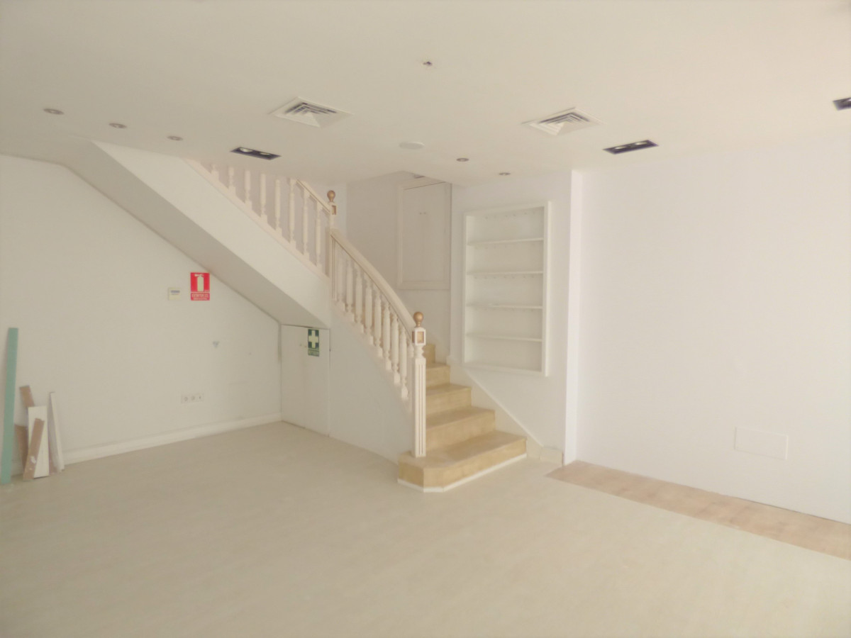 2 Bedroom Villa for Sale in Marbella — 9