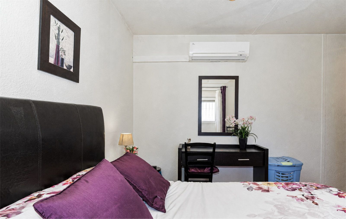 3 Bedroom Villa for Sale in Estepona — view 16