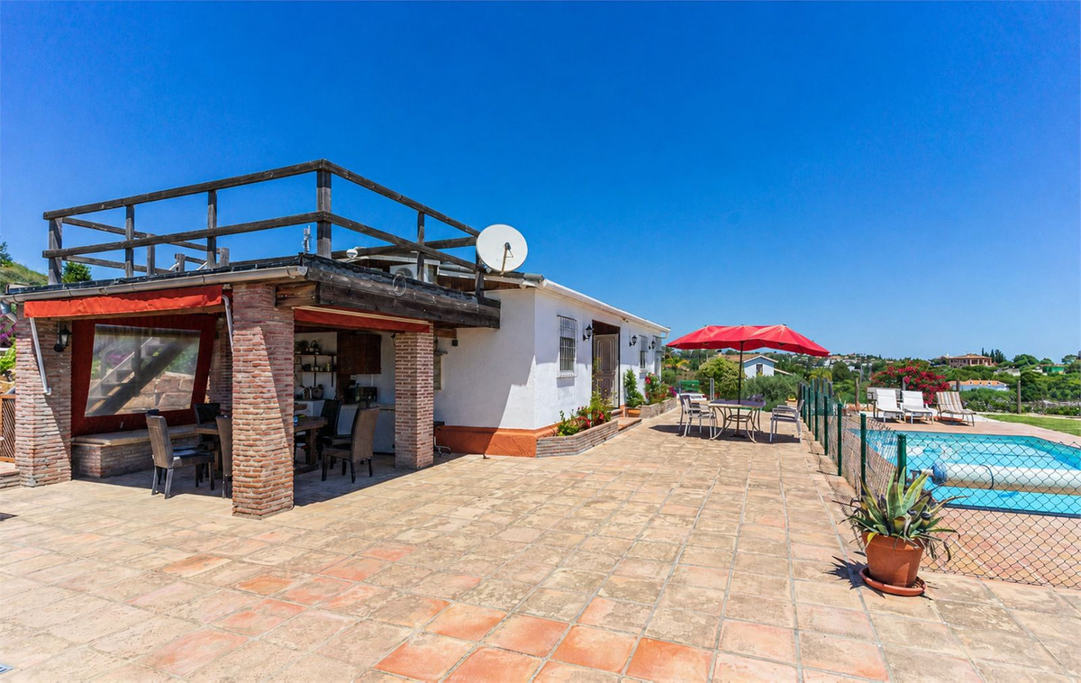 3 Bedroom Villa for Sale in Estepona — view 20