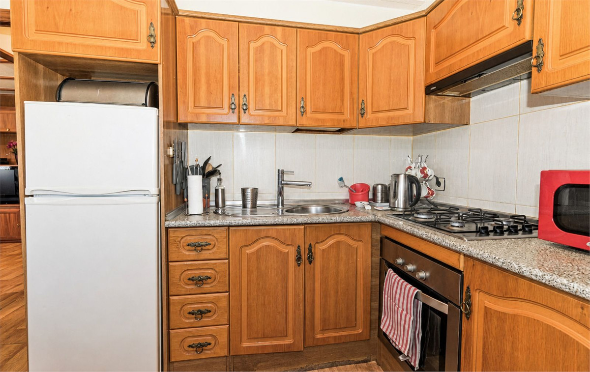3 Bedroom Villa for Sale in Estepona — 9