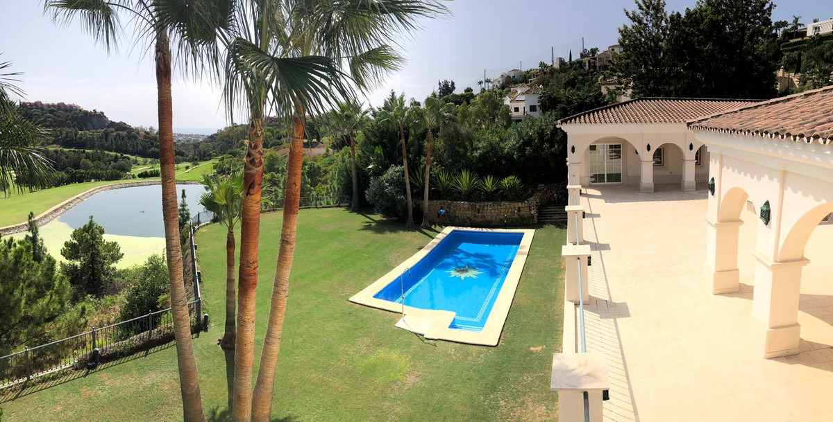 7 Bedroom Villa for Sale in Los Arqueros — 2