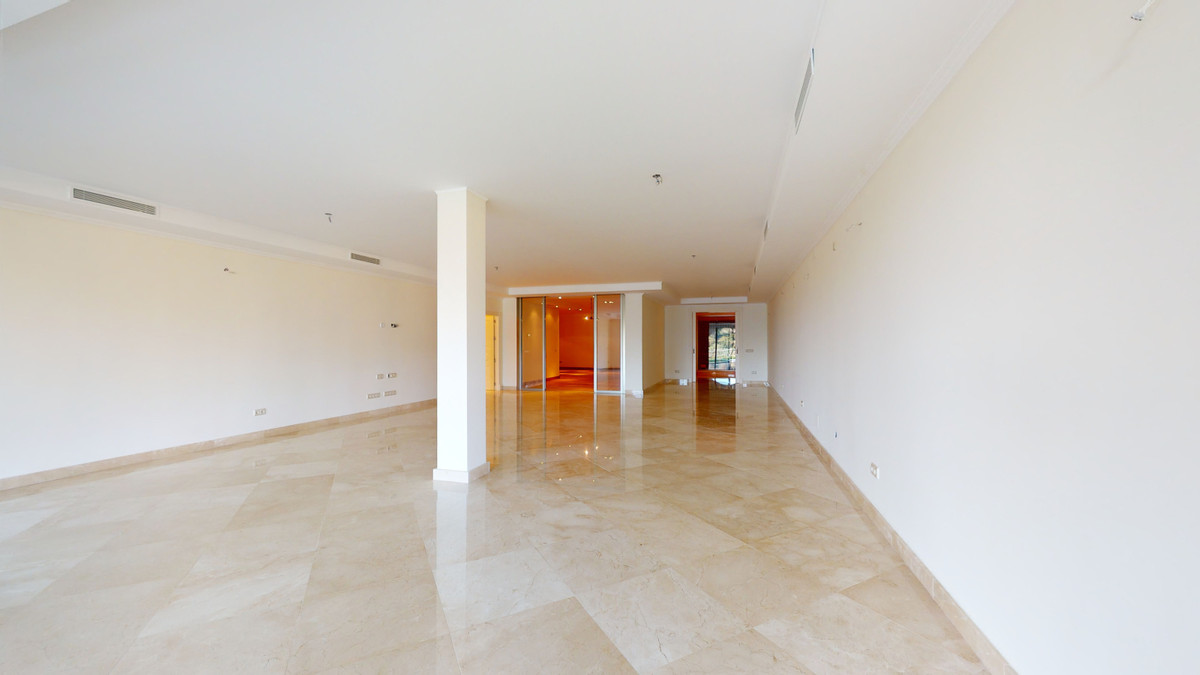 7 Bedroom Villa for Sale in Los Arqueros — view 10