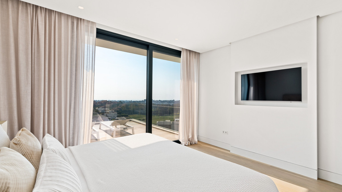 3 Bedroom Villa for Sale in Benahavís — 9
