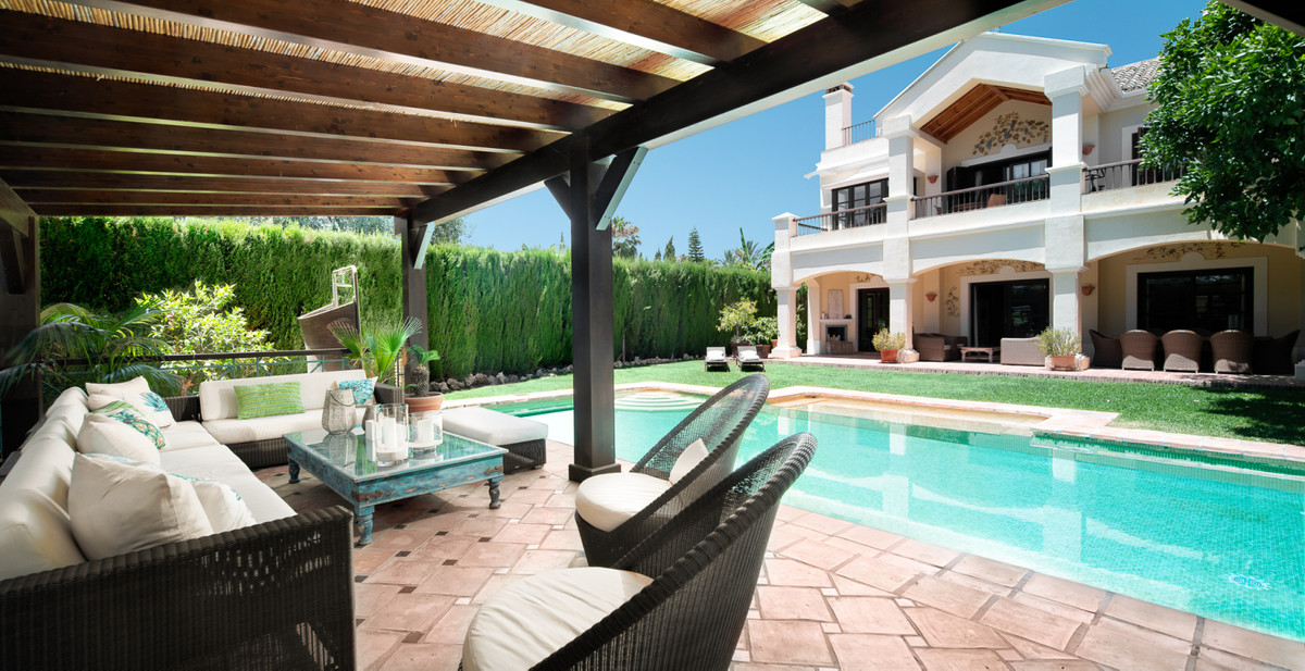 5 Bedroom Villa for Sale in Marbella