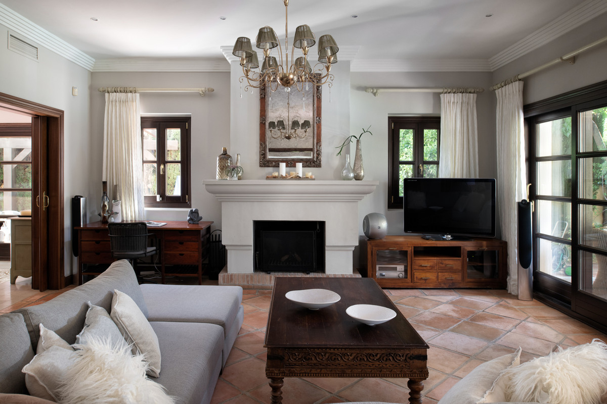 5 Bedroom Villa for Sale in Marbella — 3