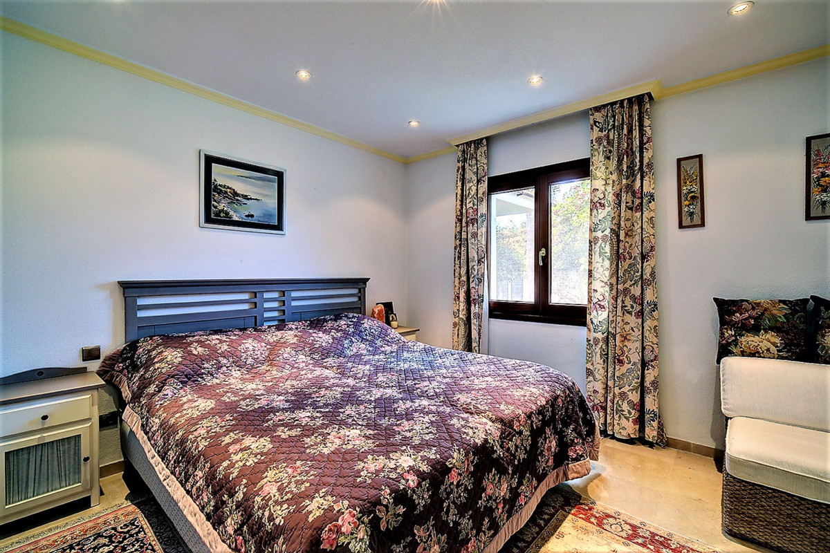 5 Bedroom Villa for Sale in Costalita — view 20