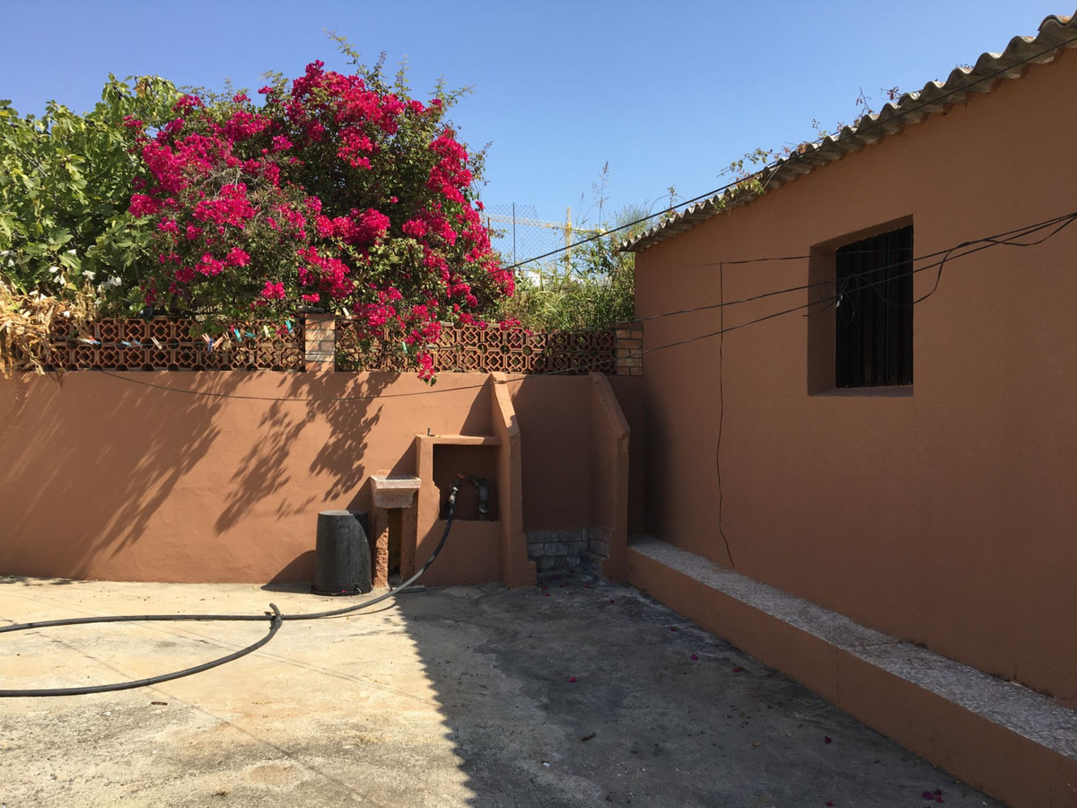 Plot for Sale in Cancelada — 5