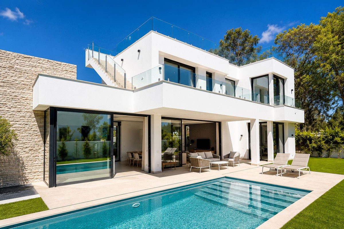 5 Bedroom Villa for Sale in Atalaya