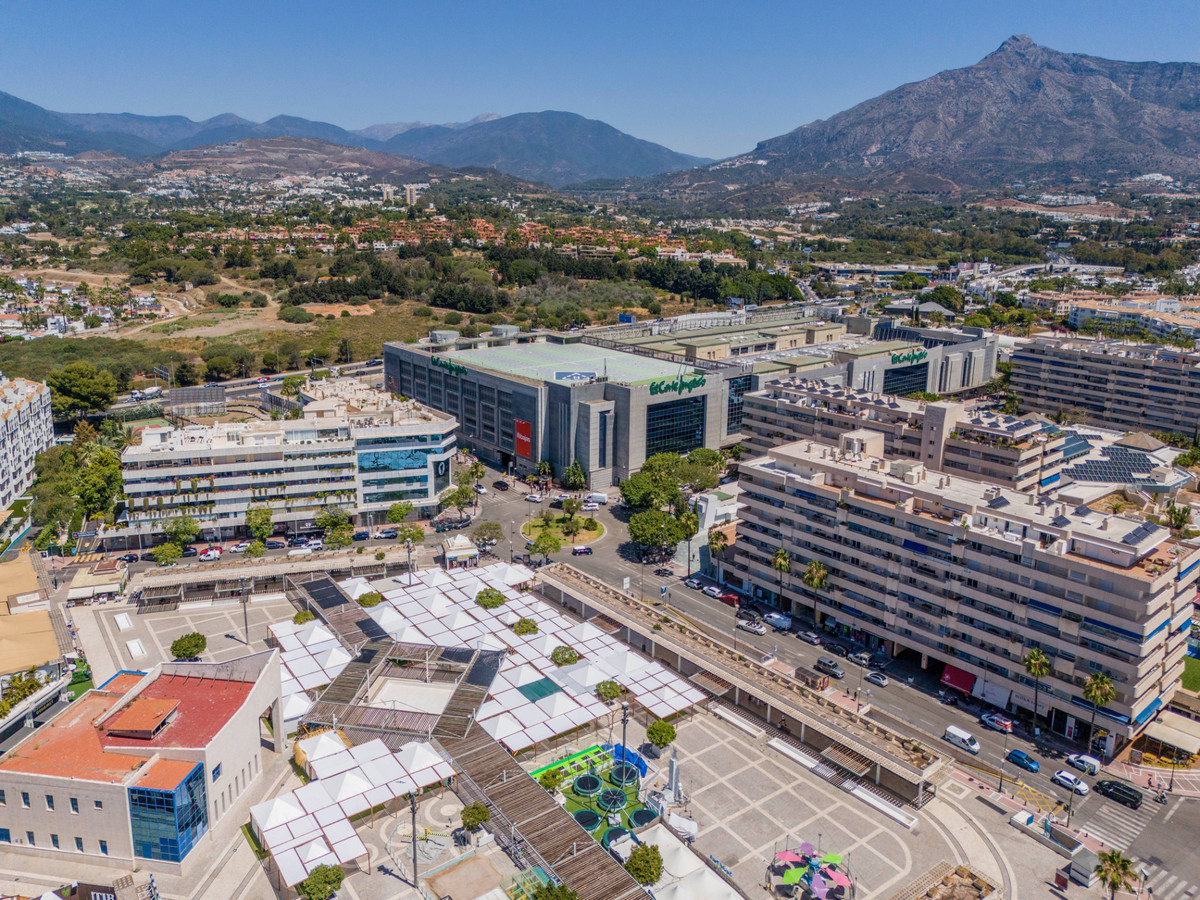2 Bedroom Apartment for Sale in Puerto Banús