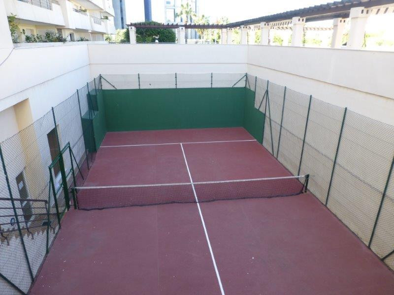 2 Bedroom Apartment for Sale in Puerto Banús — view 10