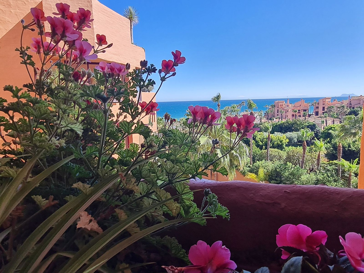 2 Bedroom Apartment for Sale in Estepona — 4