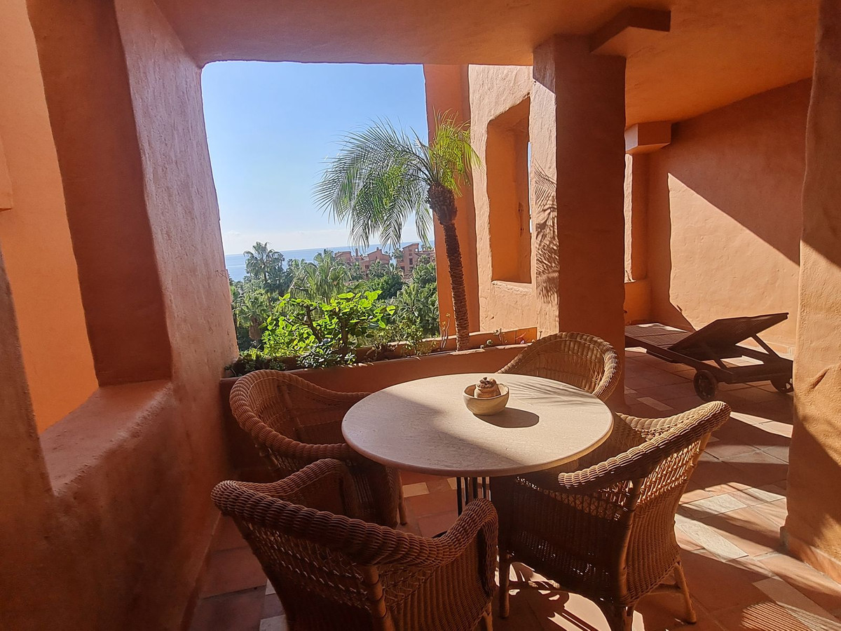 2 Bedroom Apartment for Sale in Estepona — 6