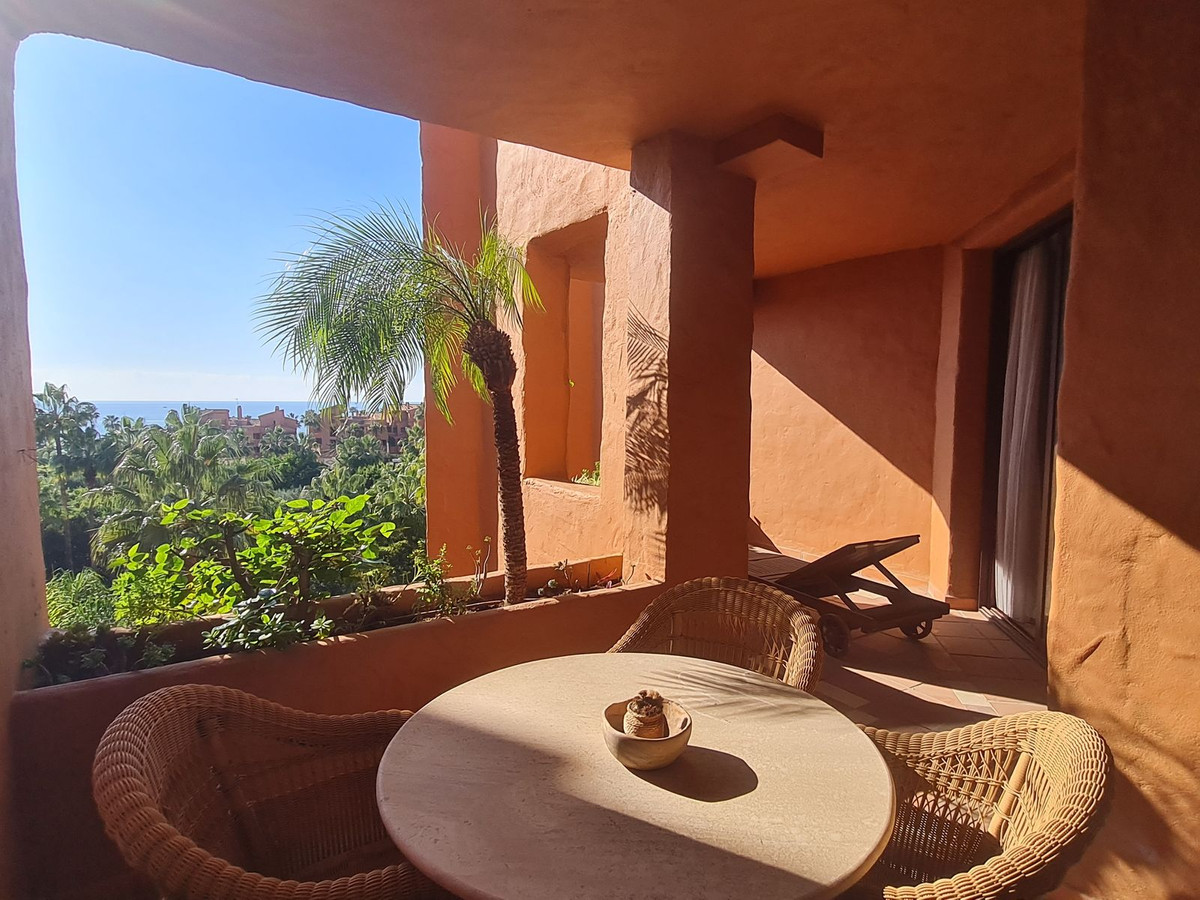 2 Bedroom Apartment for Sale in Estepona — 7