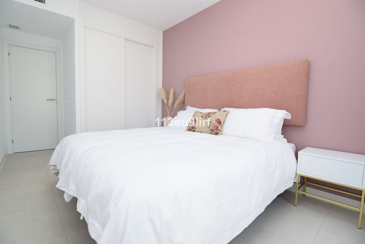 3 Bedroom Apartment for Sale in Estepona — view 15