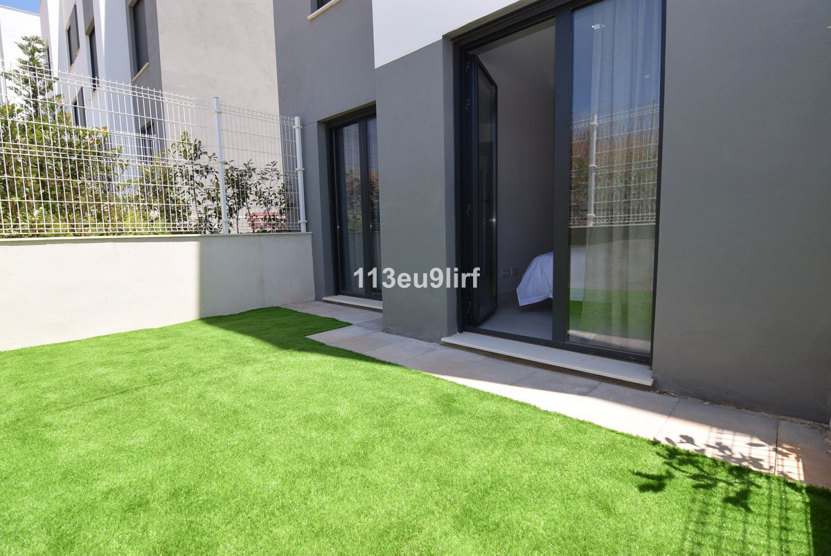 3 Bedroom Apartment for Sale in Estepona — view 19