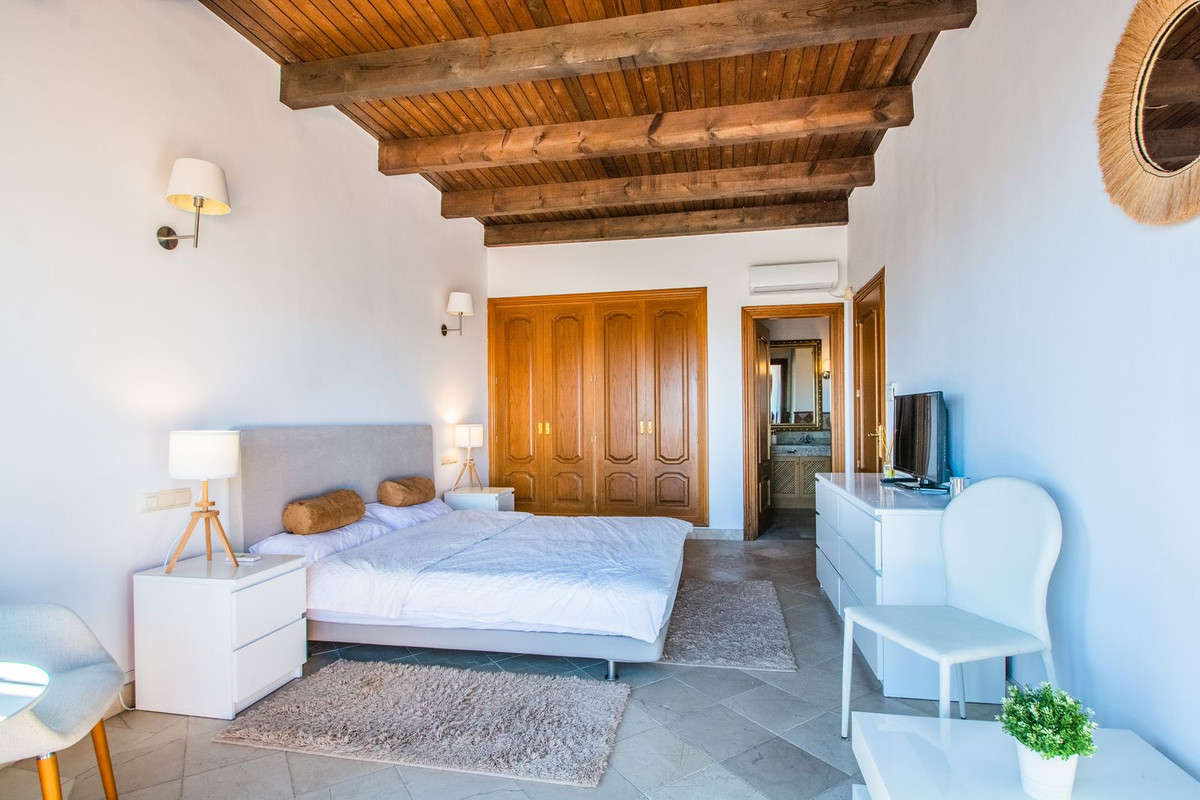 2 Bedroom Apartment for Sale in Cancelada — view 19