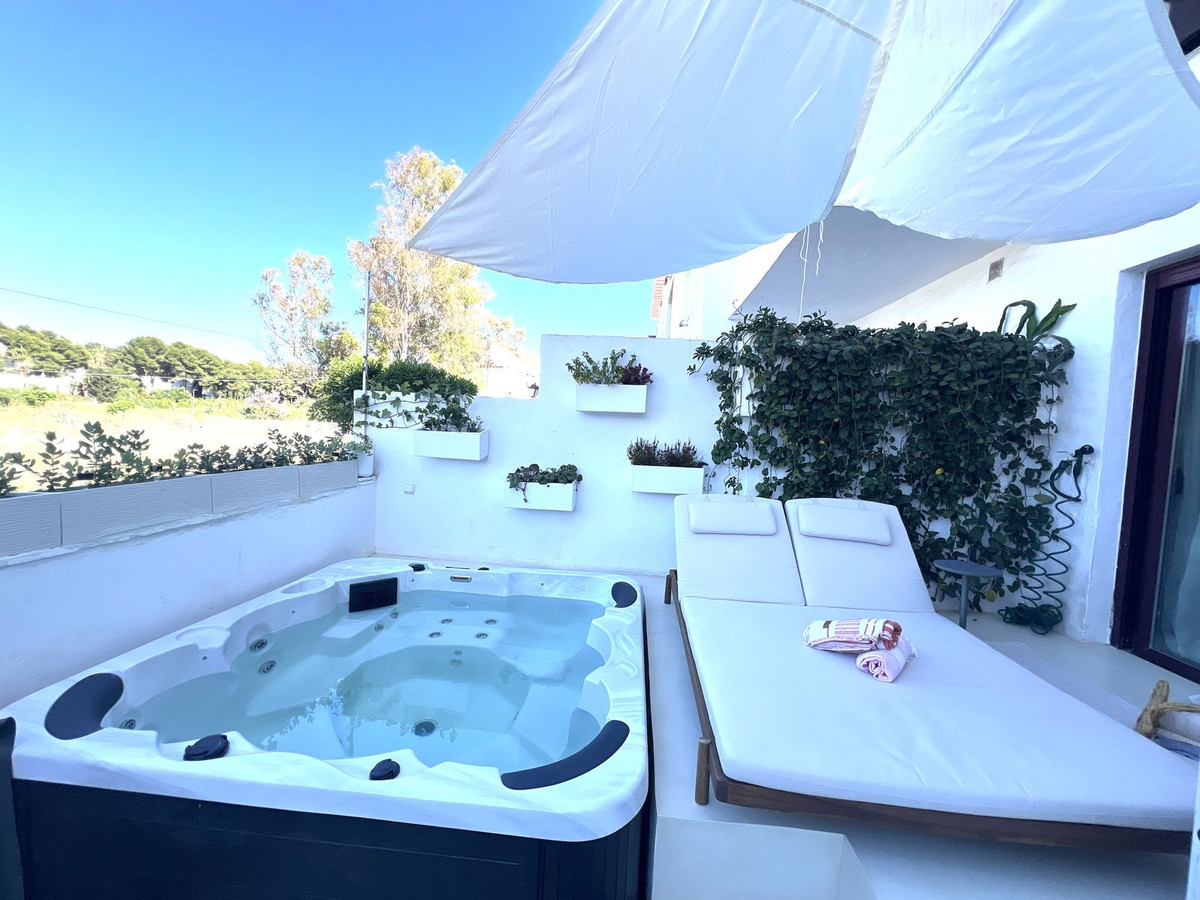 3 Bedroom Apartment for Sale in Nueva Andalucía