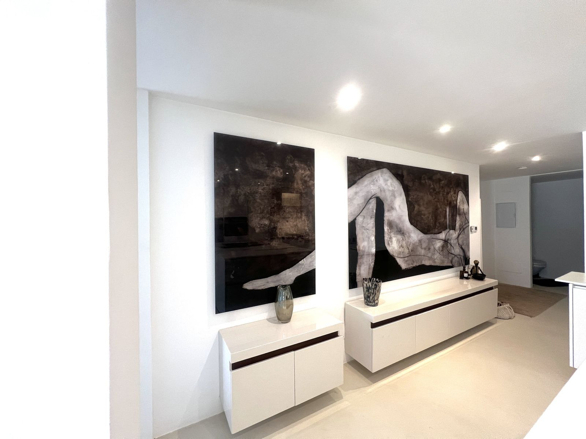 3 Bedroom Apartment for Sale in Nueva Andalucía — view 6