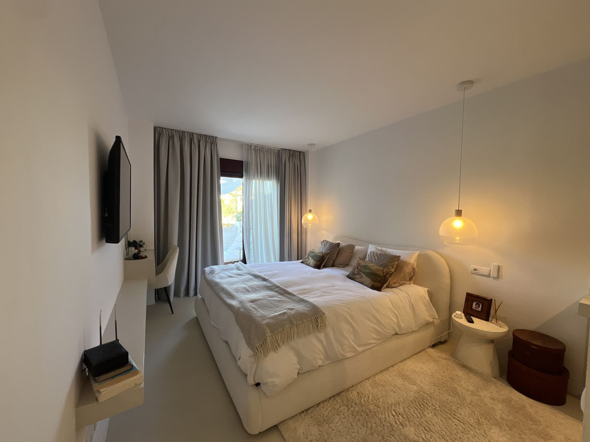 3 Bedroom Apartment for Sale in Nueva Andalucía — view 10