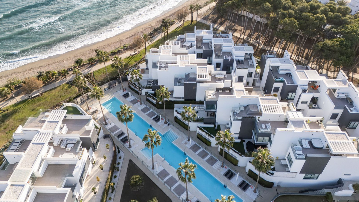3 Bedroom Villa for Sale in Estepona