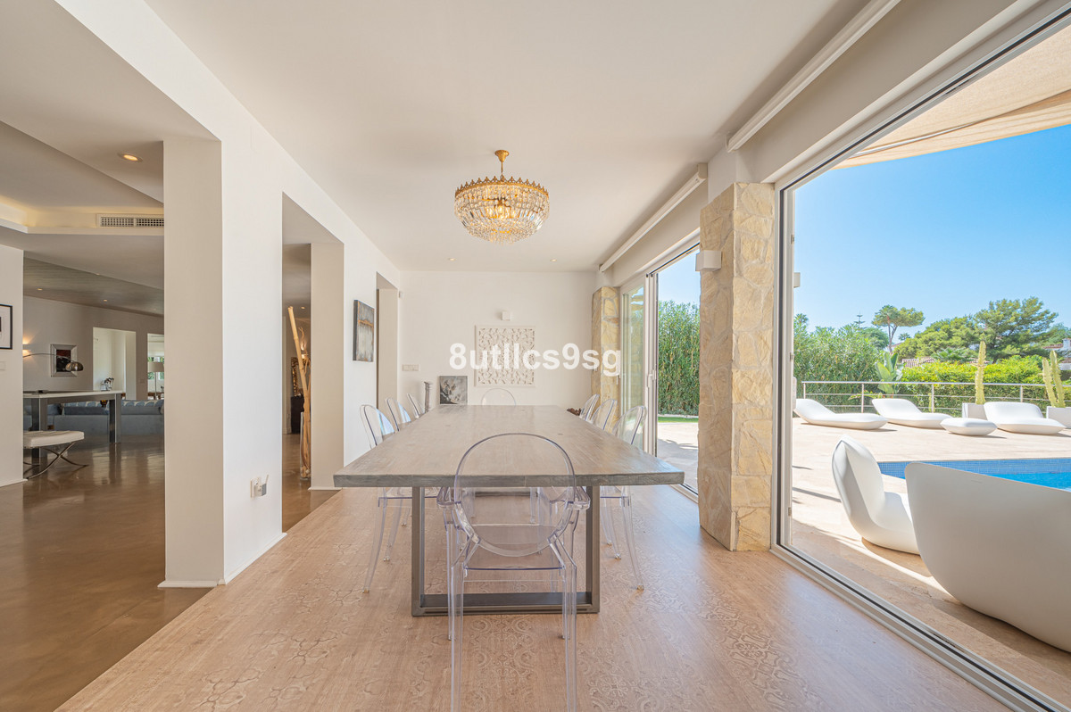 5 Bedroom Villa for Sale in Nueva Andalucía — view 13
